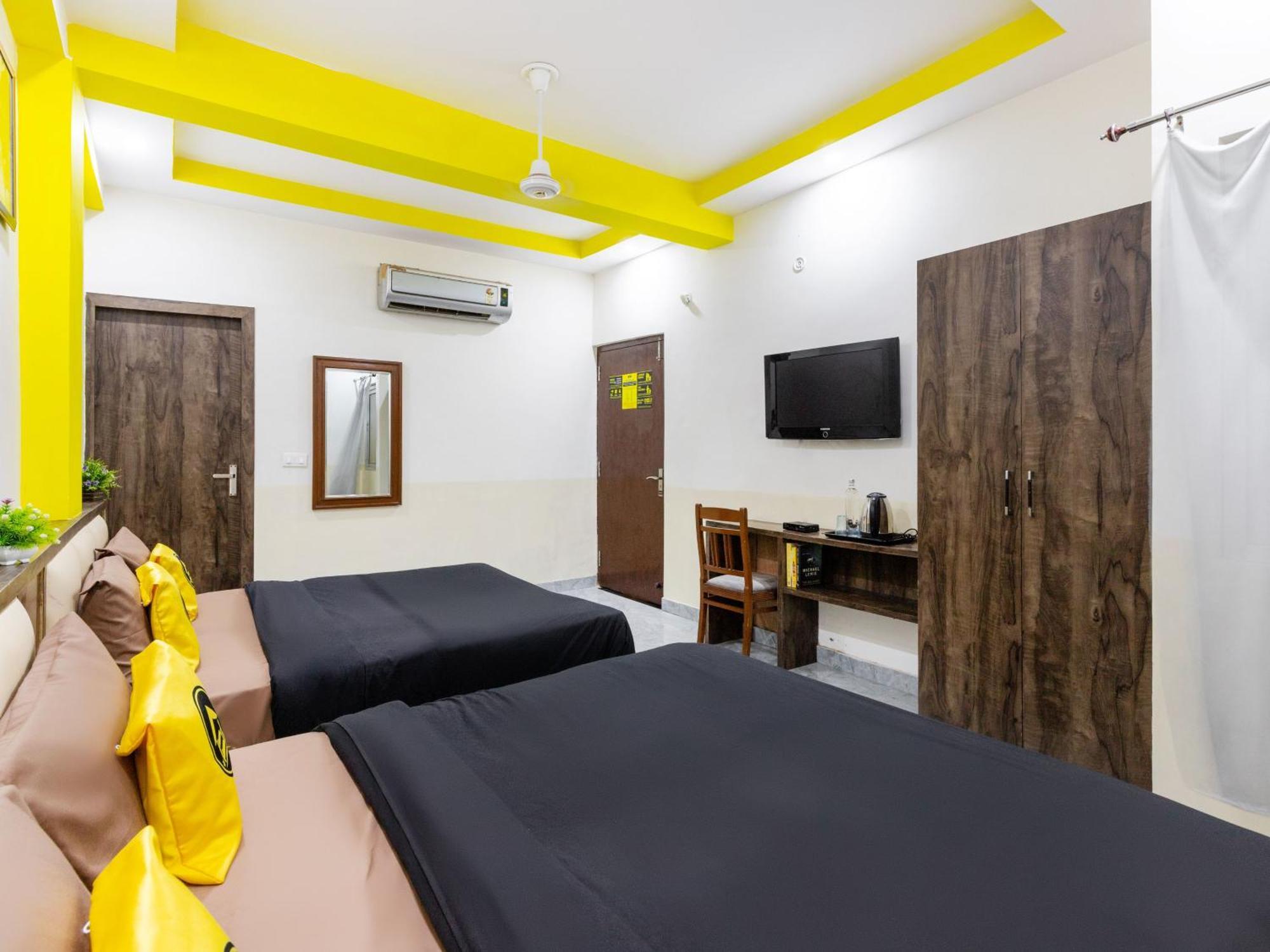 The Hosteller Agra Agra  Szoba fotó